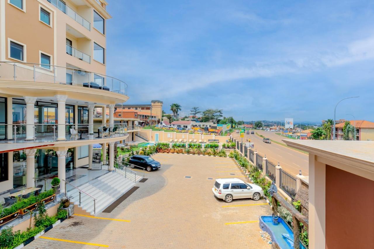 Hotel Horizon Entebbe Esterno foto